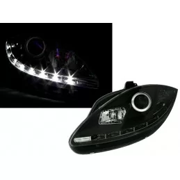 Seat Leon svarta LED-strålkastare fram