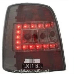 VW Touran fumé luci posteriori a LED rosse