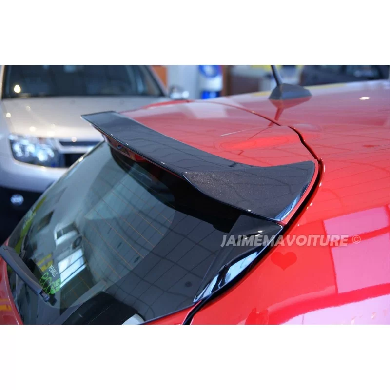 Renault Clio 4 spoiler sportivo per il tetto